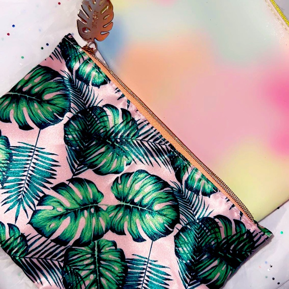 MAKEUP BAG BUNDLE